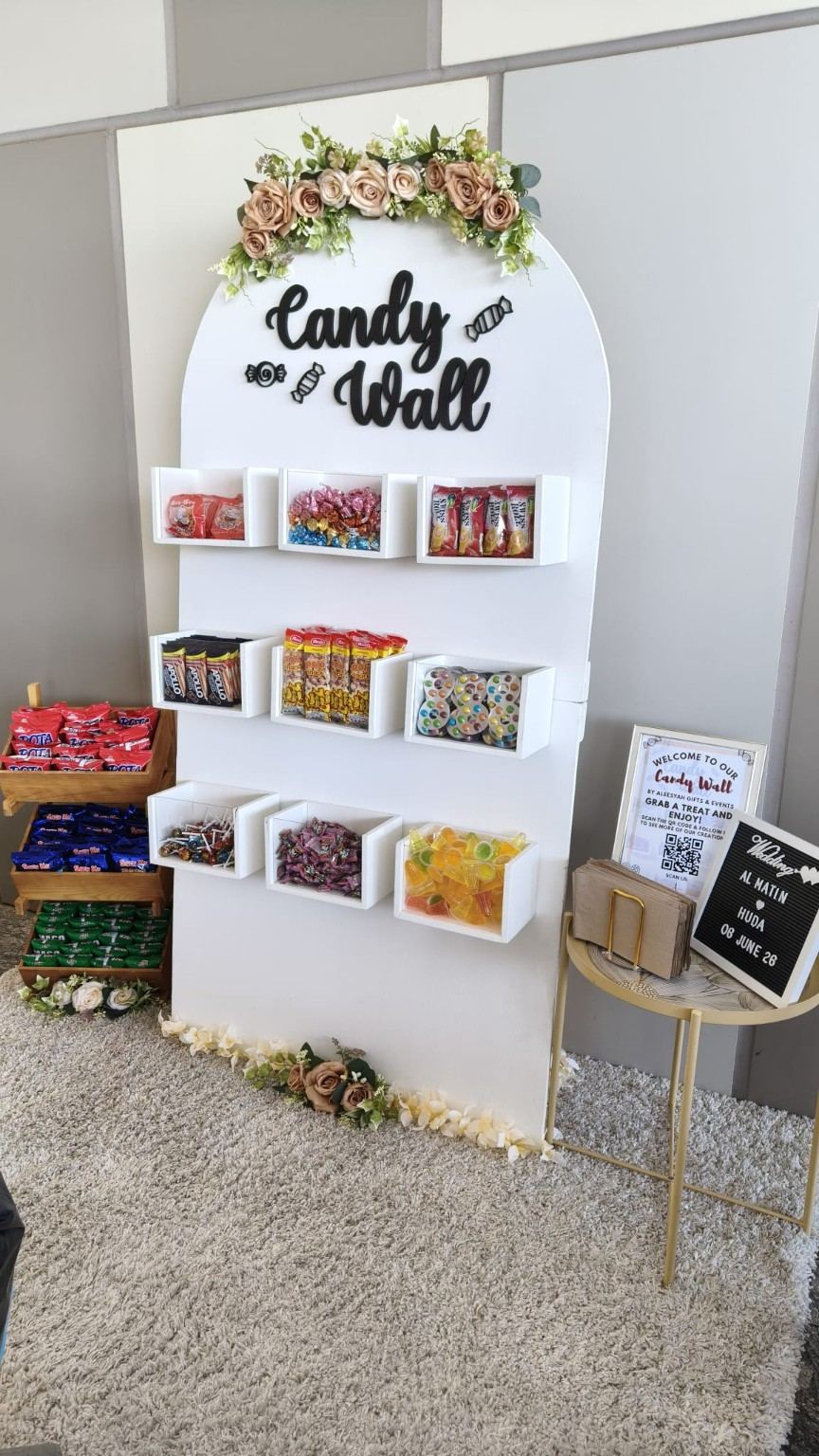 Aleesyah's Wedding Favours & Candy Wall