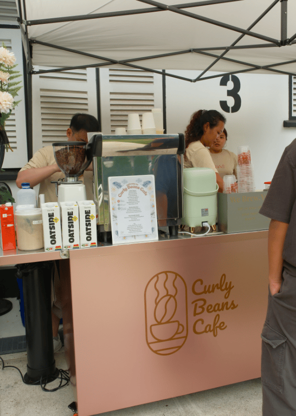 Curly Beans Cafe: Matcha & Coffee Live Station