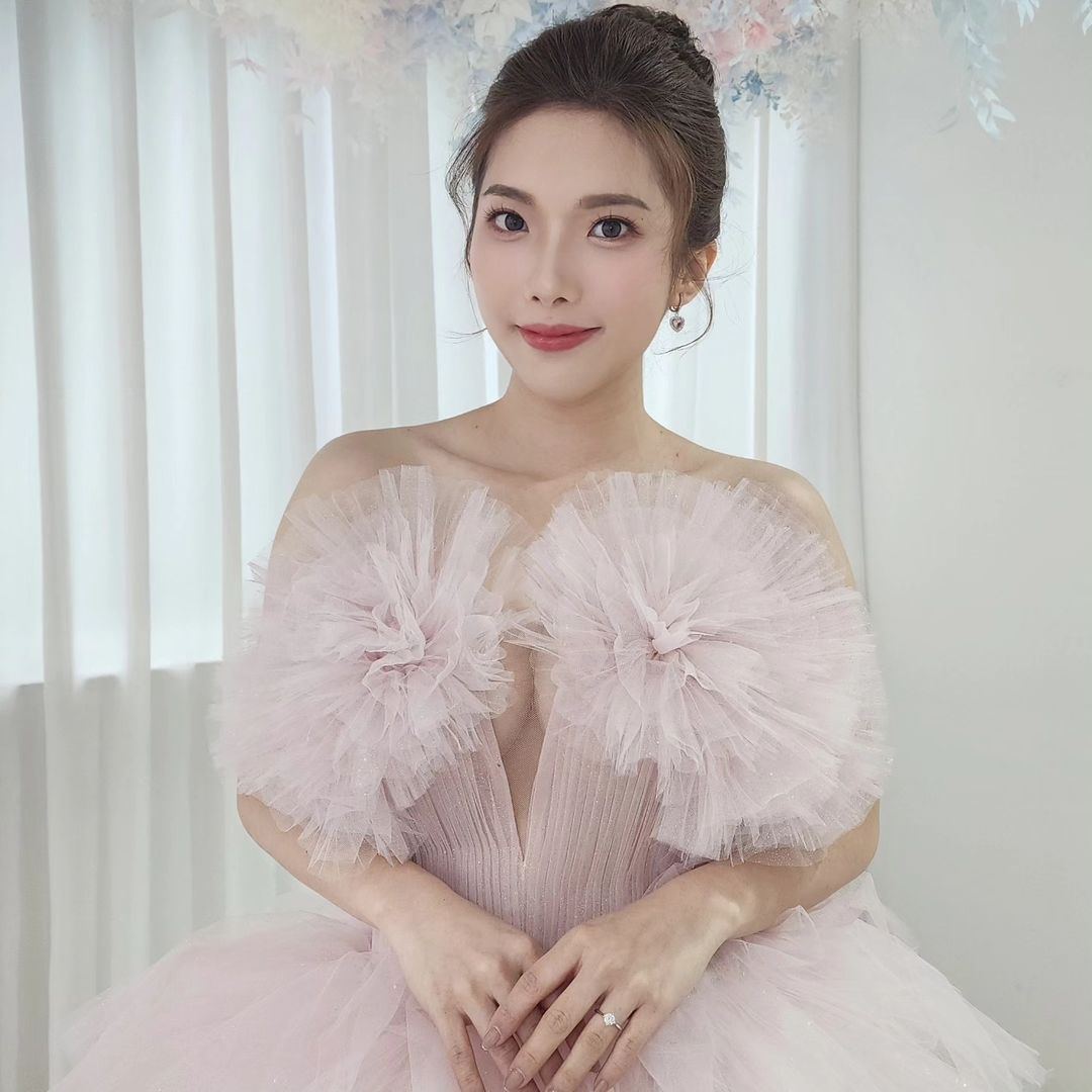 Charmaine Lin Makeup