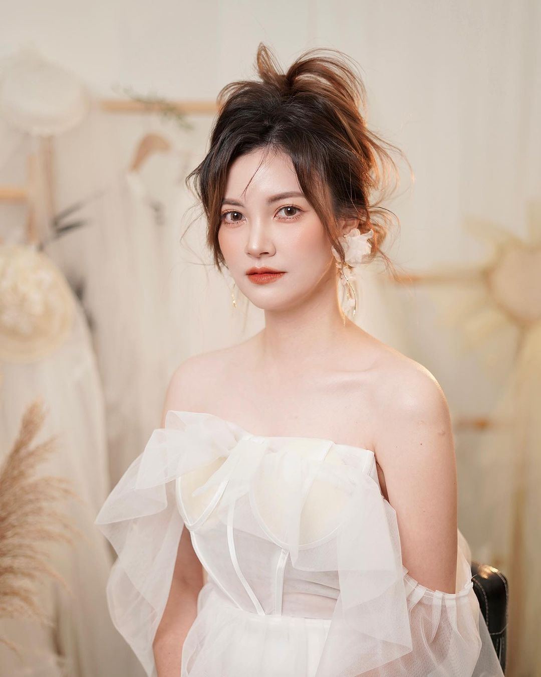 Zihan Ng Makeup & Hairdo