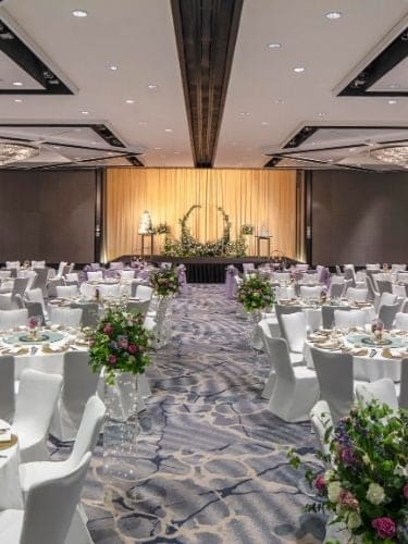 Fairmont Singapore and Swissotel The Stamford