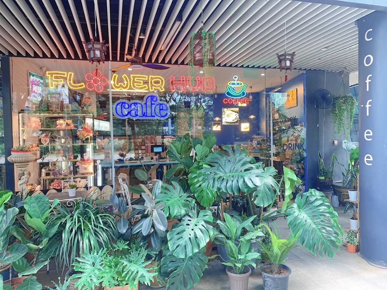 Flowerhub & Cafe