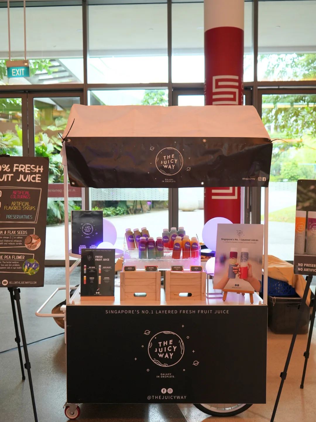 The Juicy Way: Fruit Juice Live Station & Catering