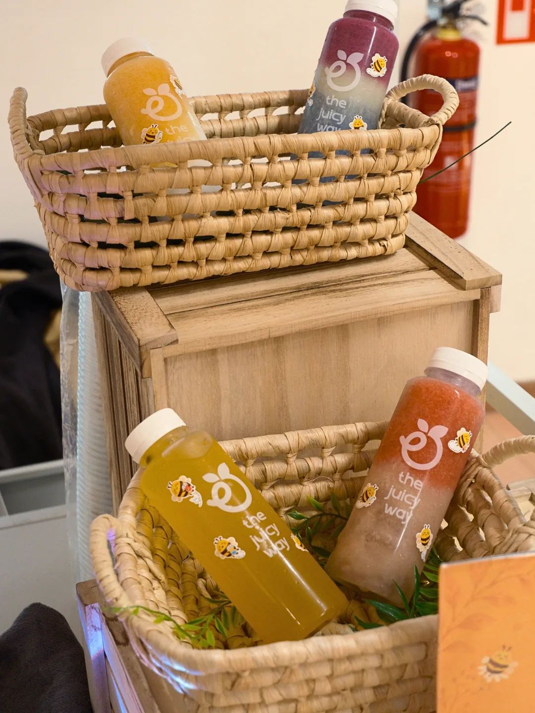 The Juicy Way: Fruit Juice Live Station & Catering