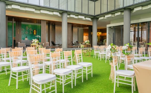 Oasia Hotel Downtown