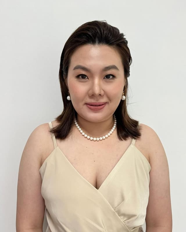 KUREA Makeup Studio | Claire Make-up Artist