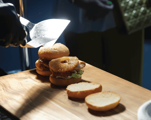 AMICI burger live station