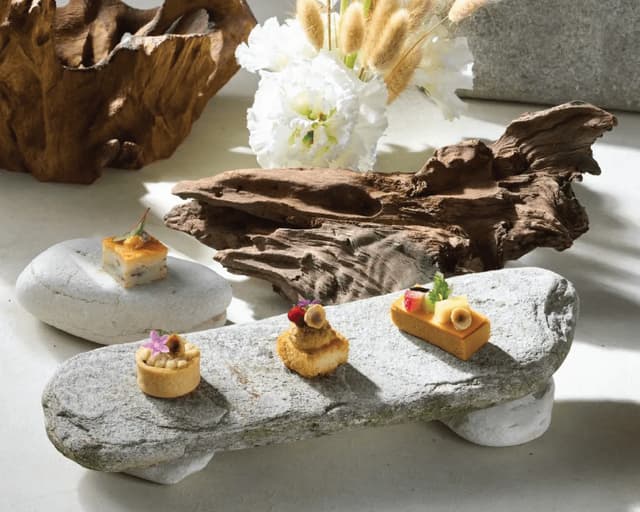 AMICI modern canapé close-up