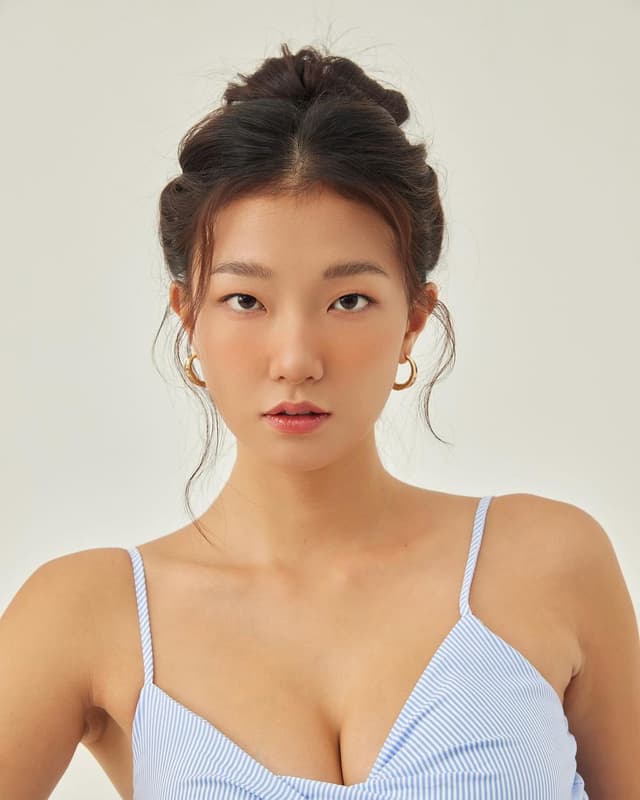 Victoria Han Makeup