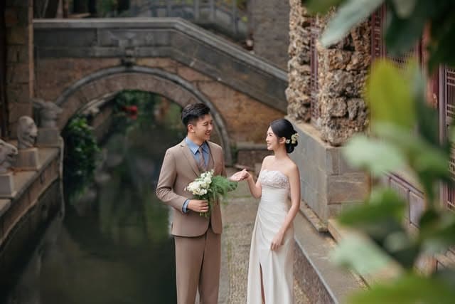 Couple walking together during an overseas pre-wedding photoshoot