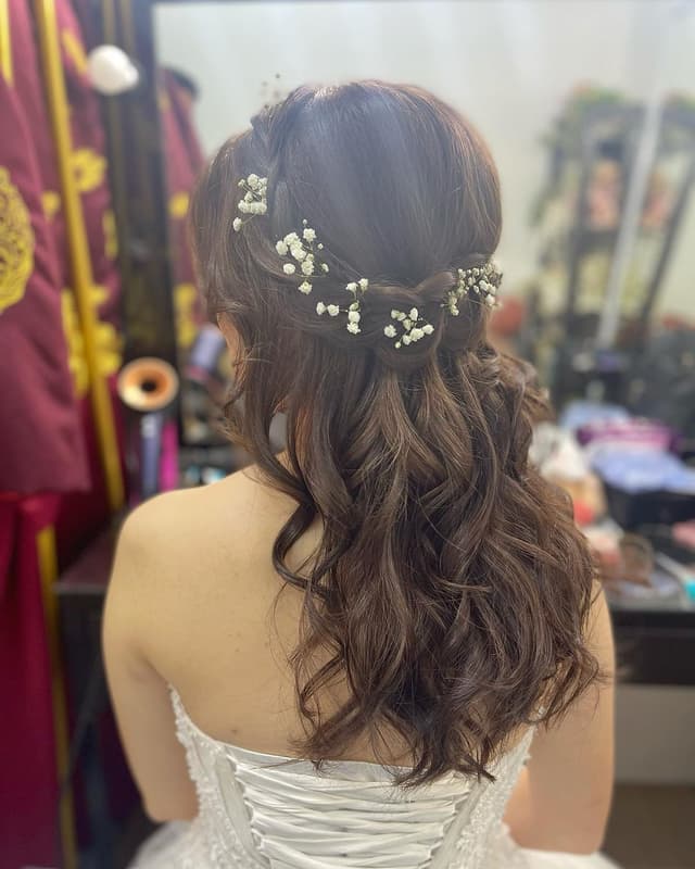 Minnie Makeup Artist