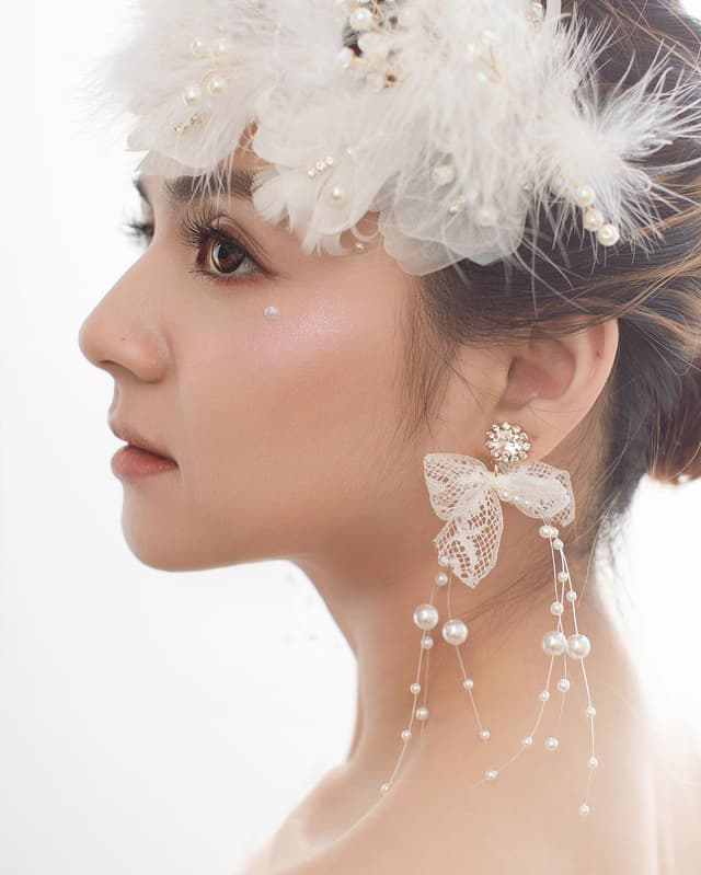 Minnie Makeup Artist