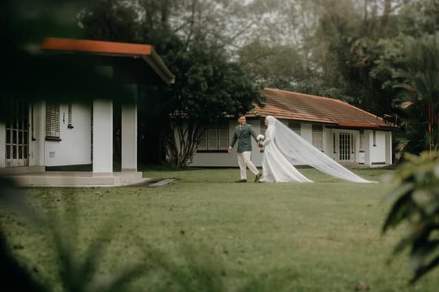 The Honey Oaks