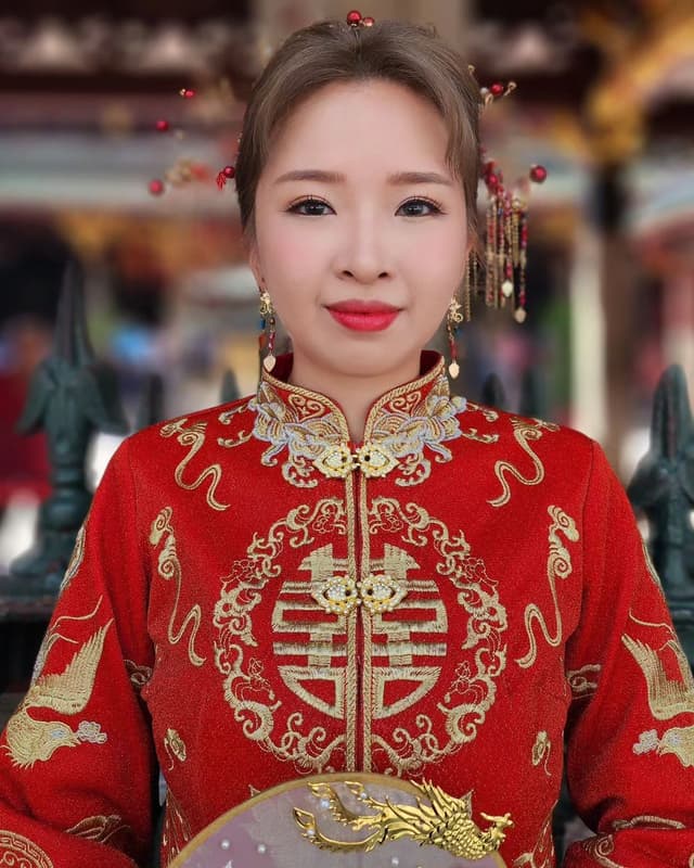 Charmaine Lin Makeup