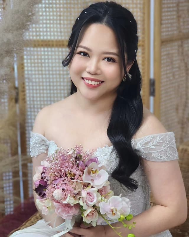 Charmaine Lin Makeup