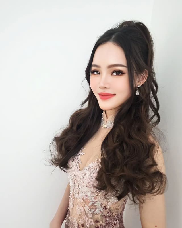 TiffiningBeauty Makeup and Hair