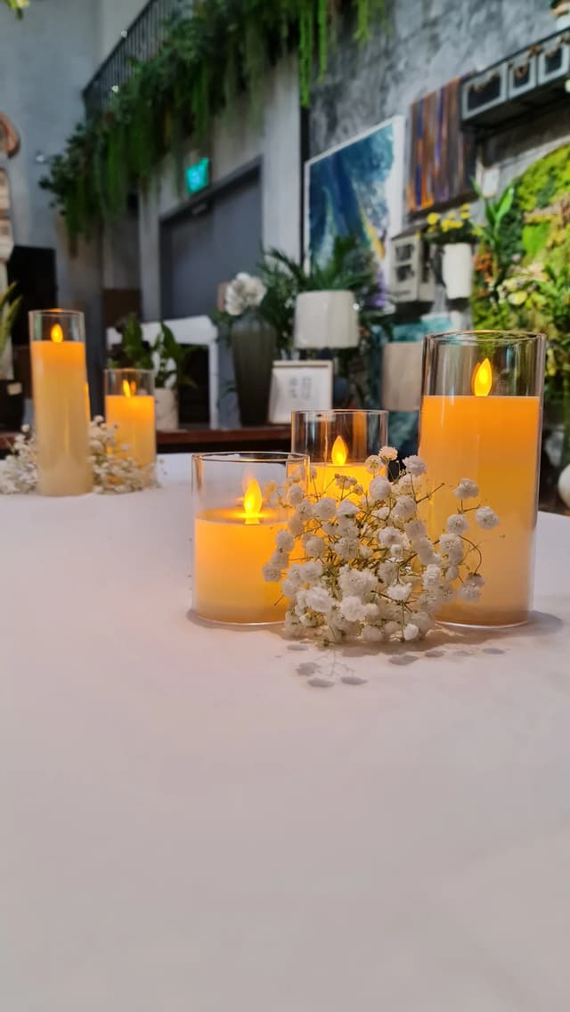 Candle and floral wedding table styling at Knots Cafe & Living