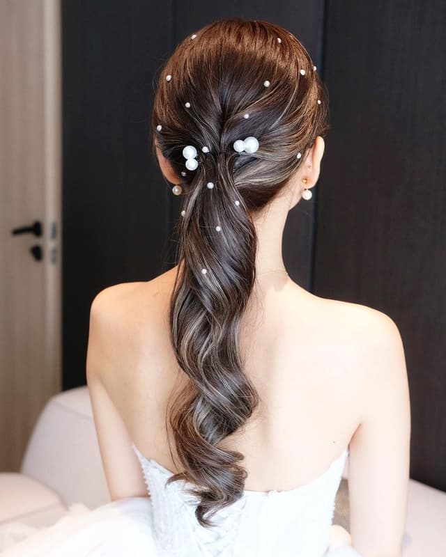 Zihan Ng Makeup & Hairdo