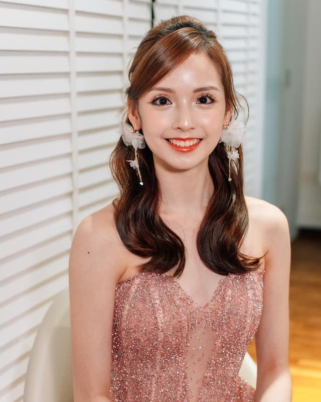 Zihan Ng Makeup & Hairdo