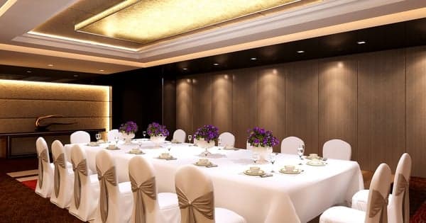 Peninsula Excelsior Hotel