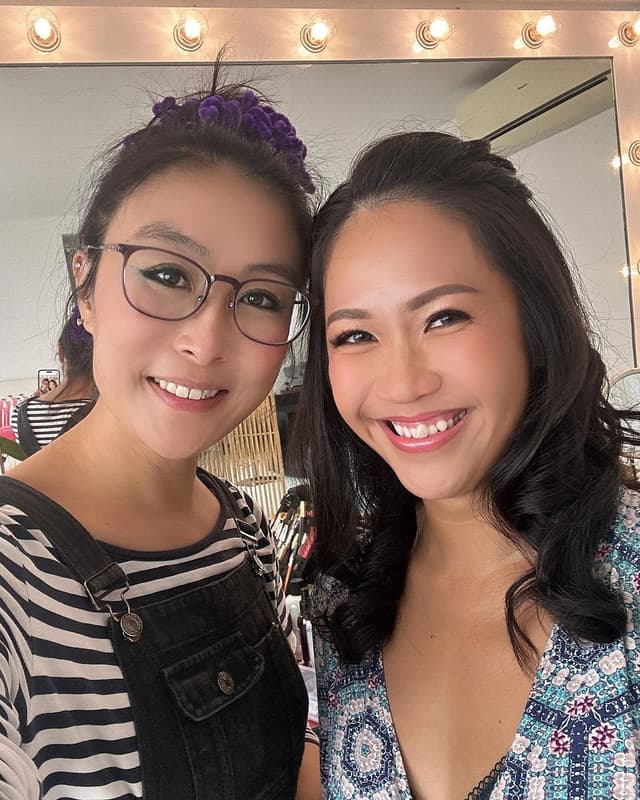Make Up By Stella