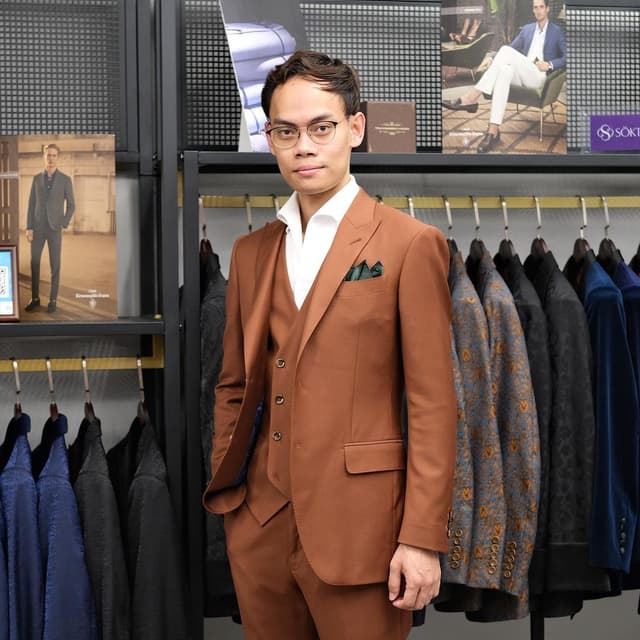 Red Dot Bespoke
