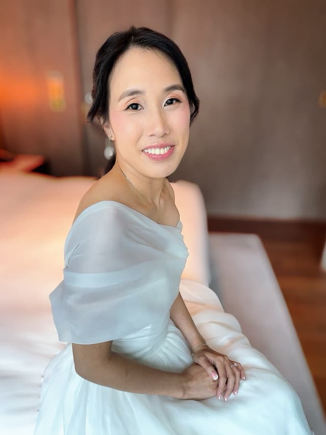 Natural bridal makeup and hairstyling by Clara Song Bridal