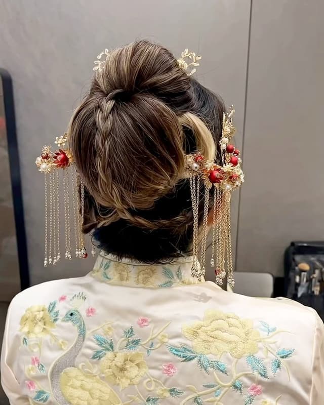 Sylvia Koh Hair & Makeup Artist