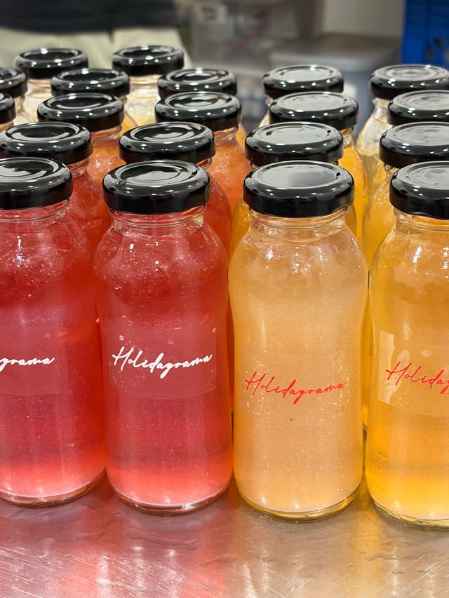 The Juicy Way: Fruit Juice Live Station & Catering