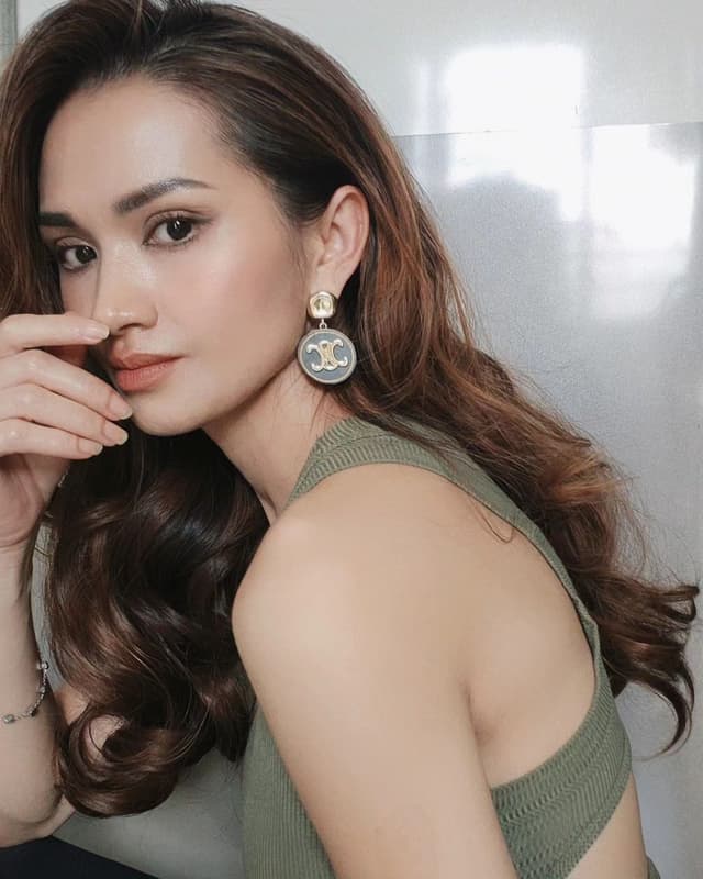 Makeup and Hairdo by Namtan